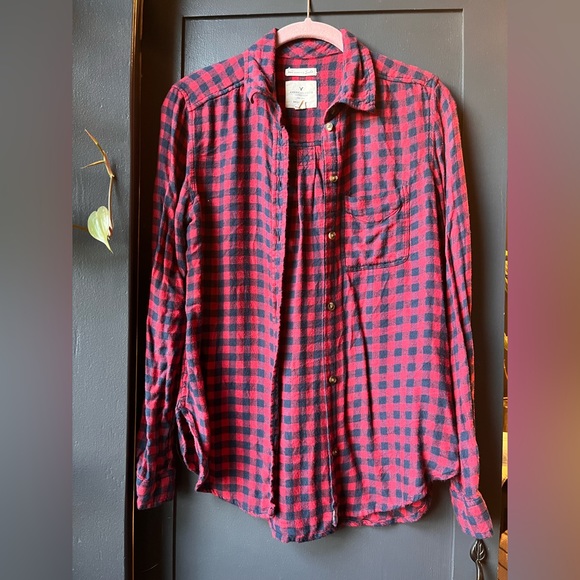 Women’s American Eagle Soft Flannel Blue Red Check Button Up Shirt XS - Picture 1 of 6